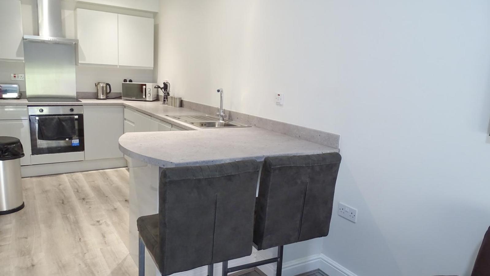 Cocoon @ International Inn + Apartments Liverpool Bagian luar foto